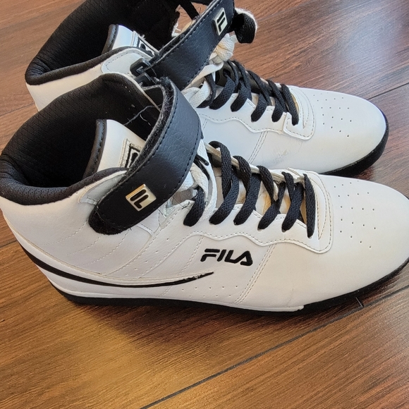 Fila Other - Fila Men's Vulc 13 Mid Plus High Top Shoes